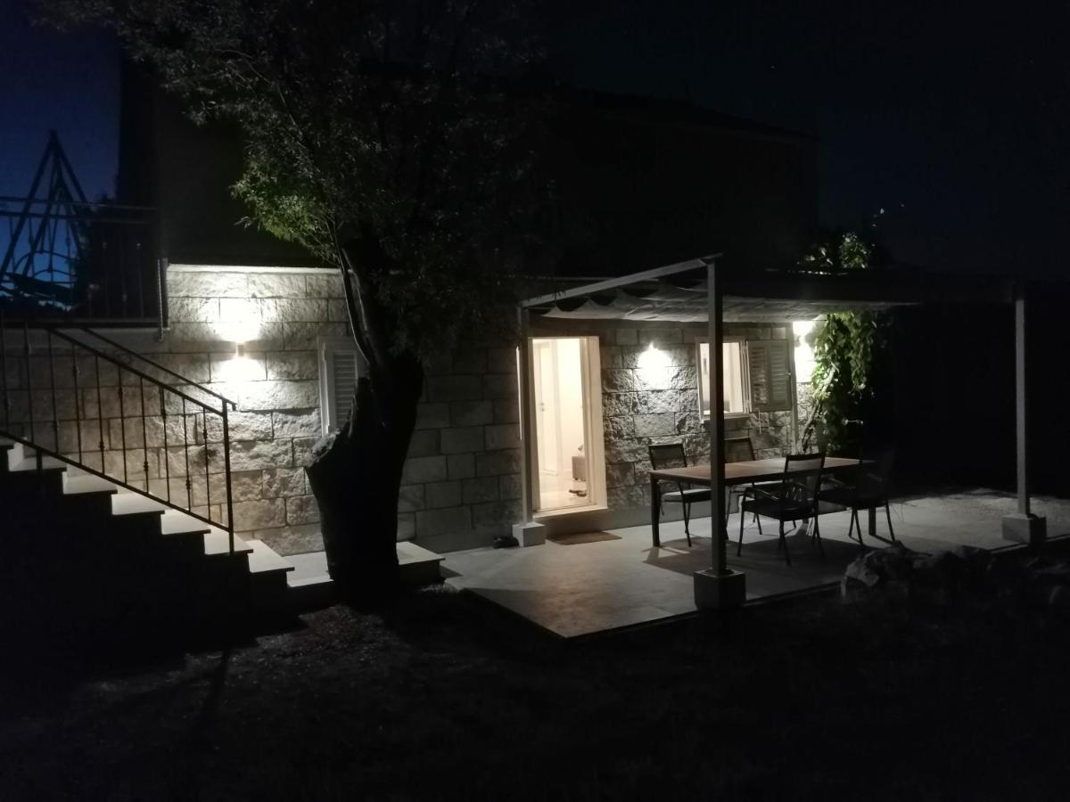 Villa Olive Grove House Lumbarda Exterior foto